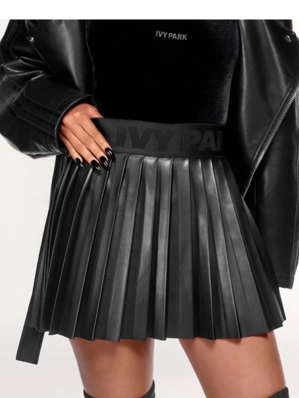 Adidas x IVY PARK Noir Pleated Mini Skirt w/S horts (Offers)